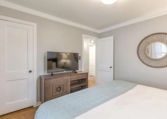 Holiday home Onecozyplace | King Bed • Expo•tu • Downtown *